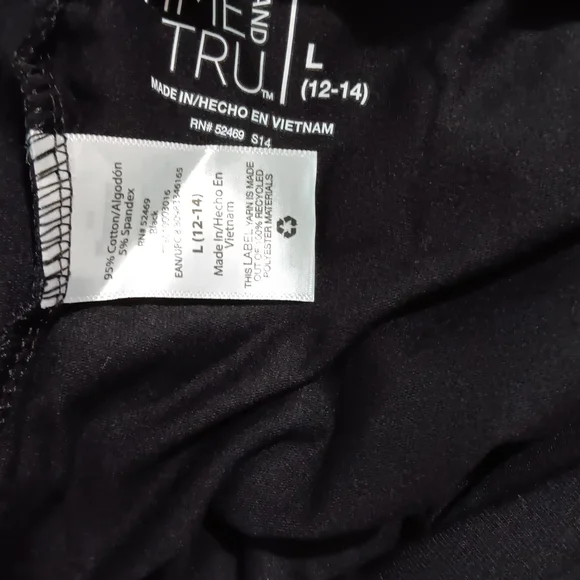 Time and Tru Classic Black Leggings - Picture 3 of 6